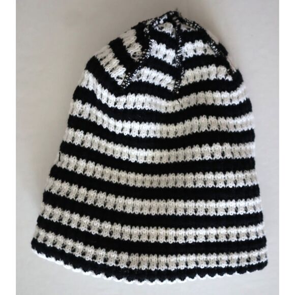Free People Movement NF42301 Women's Black/White Stripe It Up Cool Down Beanie - Picture 8 of 9